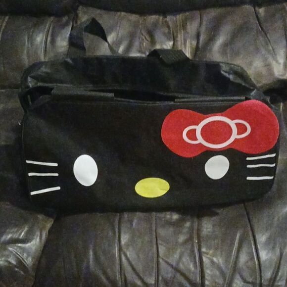 HELLO KITTY TRAVEL CROSSBODY WEEKENDER BAG - Picture 5 of 6